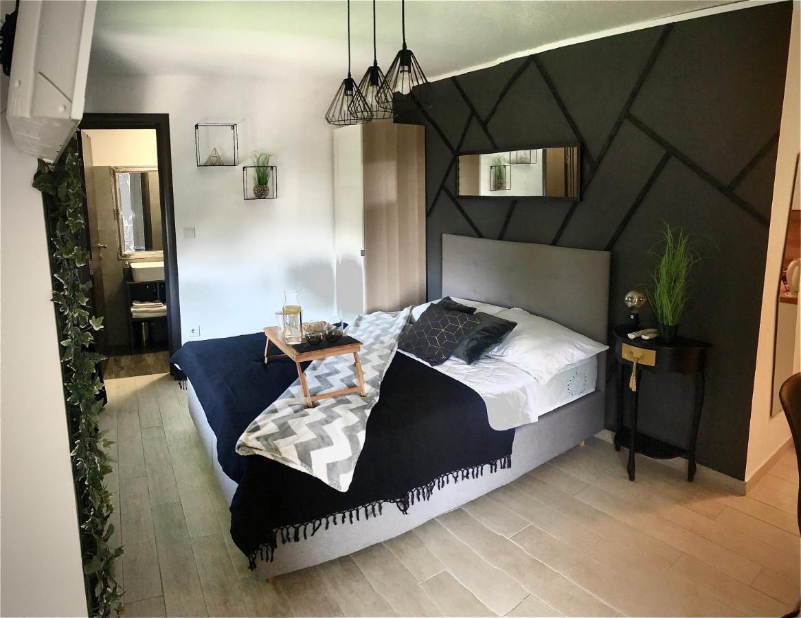 Apartments Jaki 茨里克韦尼察 外观 照片