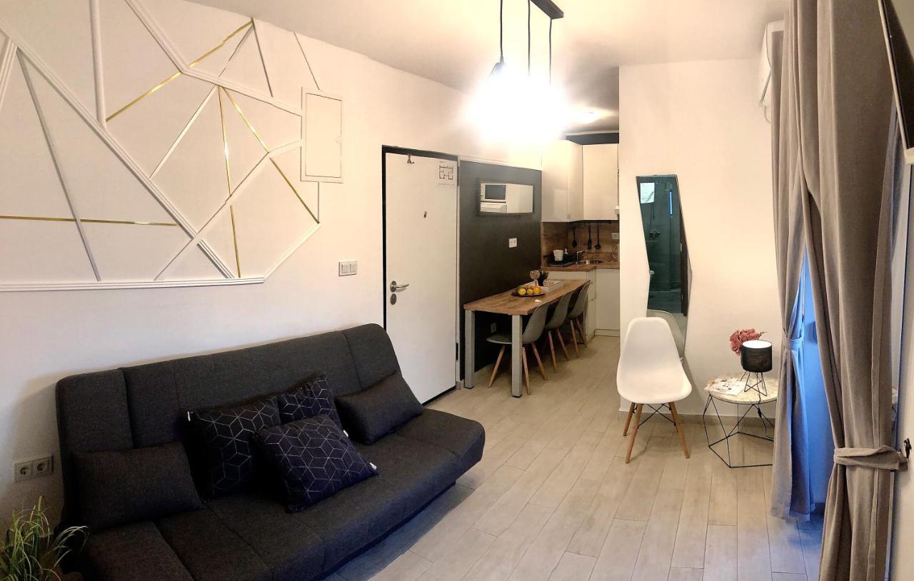 Apartments Jaki 茨里克韦尼察 外观 照片